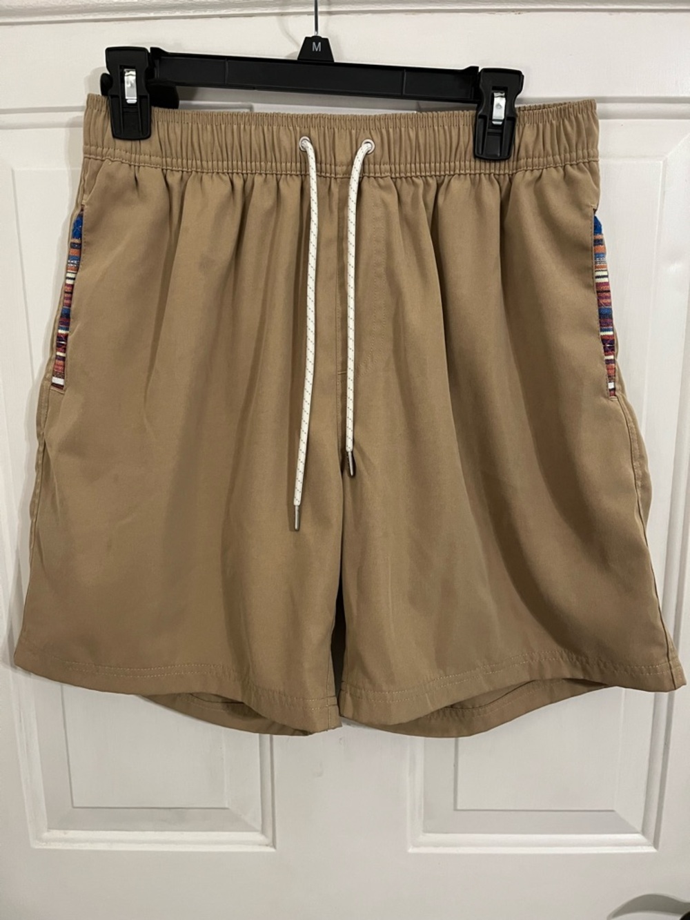 Men's Athletic Drawstring Shorts in Tan with Patterned Pocket Trim